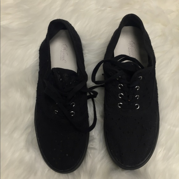 Laced Platforms - Picture 4 of 5